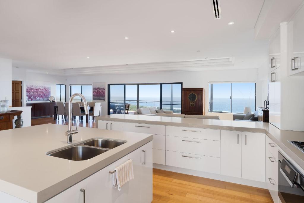Kuchyň nebo kuchyňský kout v ubytování Ocean Views I Private Properties