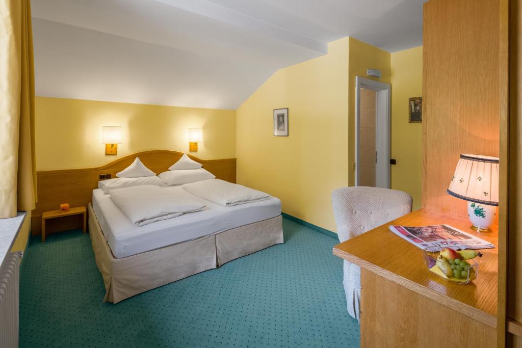 Hotel Haus Arenberg - 4