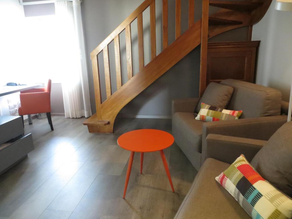 Auberge Bressane de Buellas - Family Room