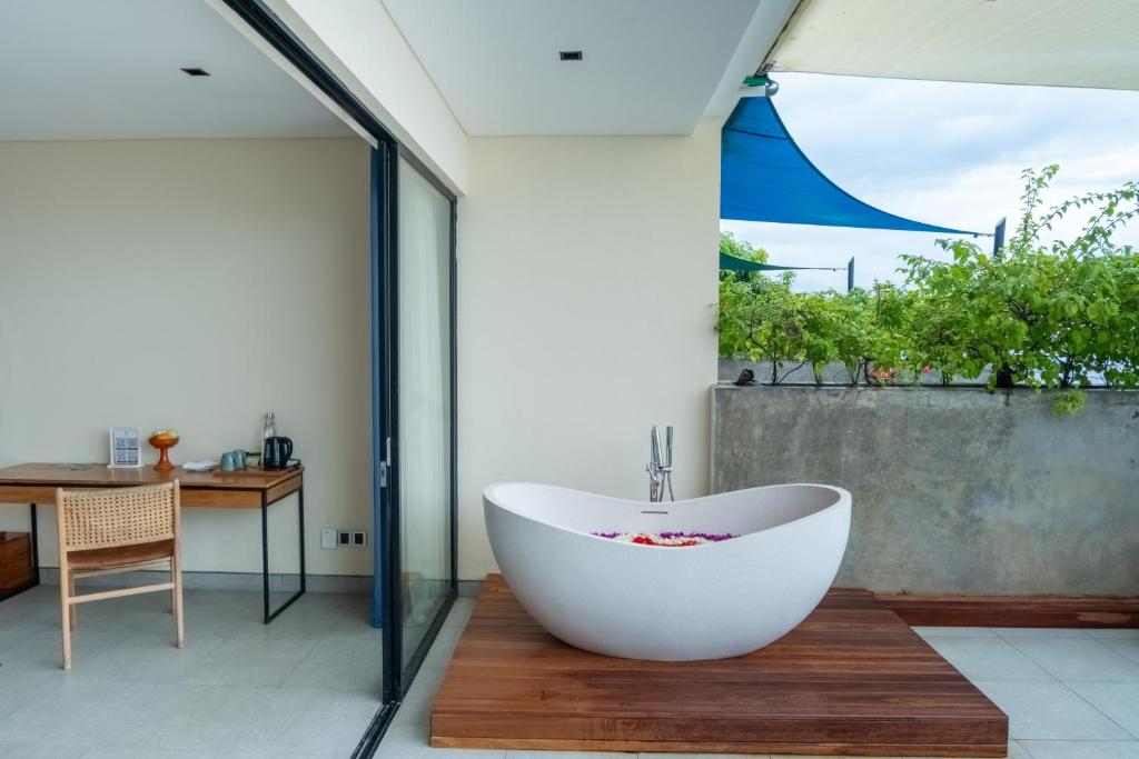 Adiwana Warnakali Resort - 16