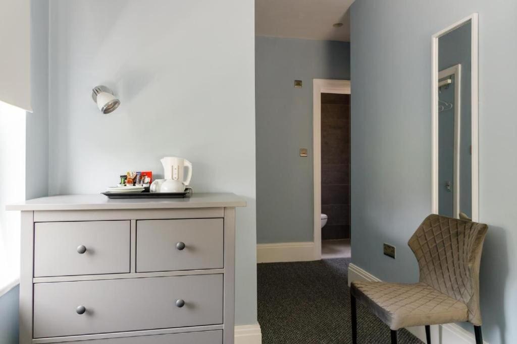 OYO Ruby Pub & Hotel - Resim 18