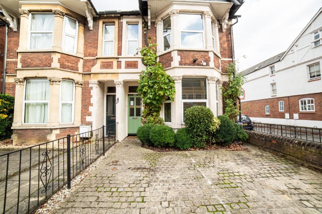 OYO Lina Guest House - Resim 9