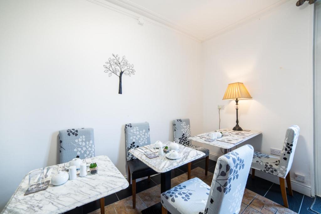 OYO Lina Guest House - Resim 16