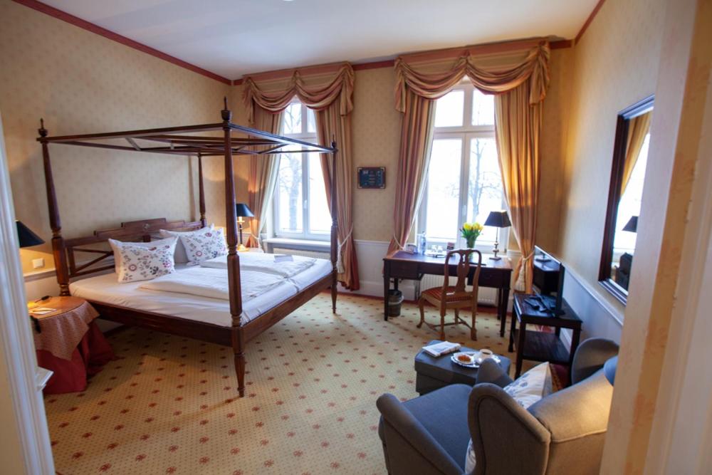 Hotel Niederländischer Hof - Double Room