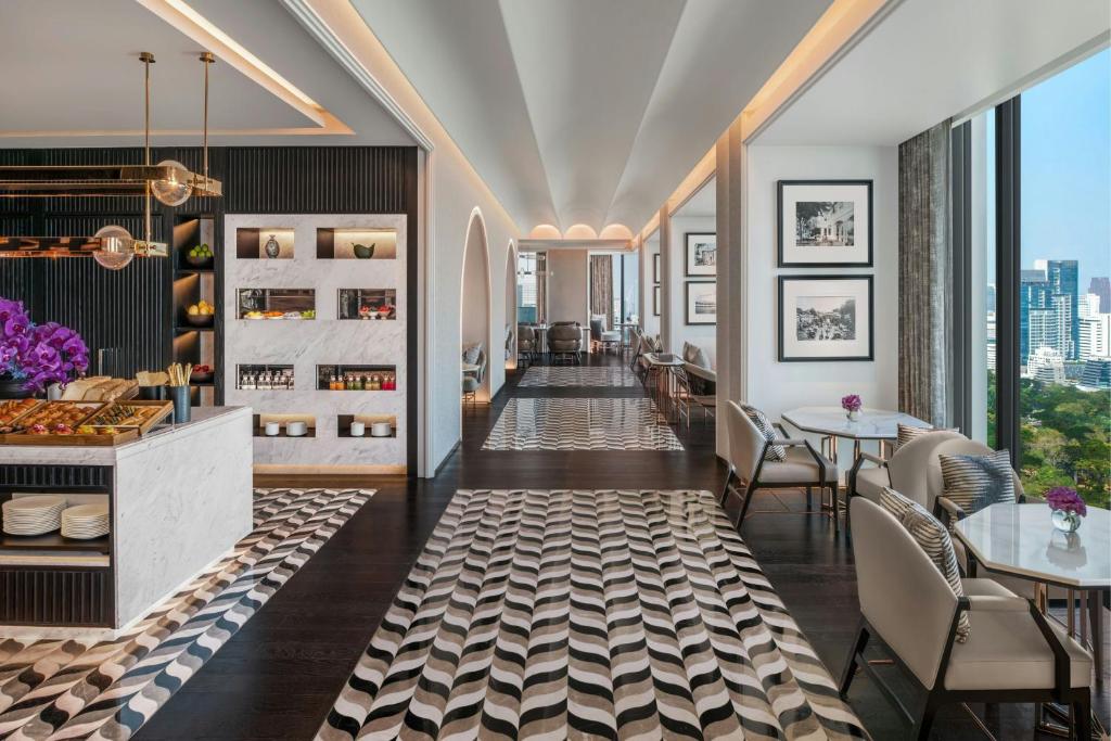 The Ritz-Carlton, Bangkok - 10