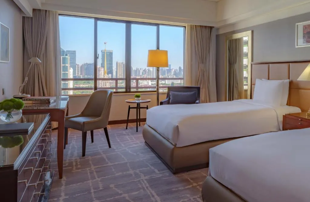 Club Skyline View, Club level, Guest room, High floor