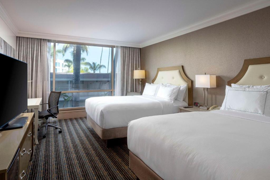 Holiday Inn San Diego Bayside, an IHG Hotel - 