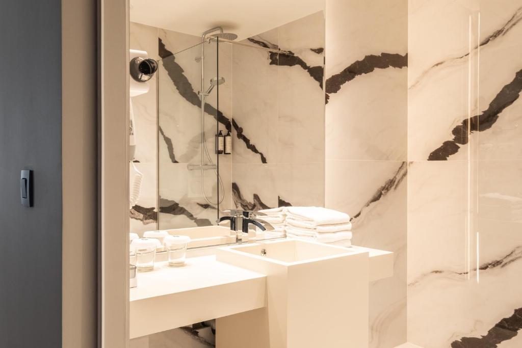 Hyllit Hotel - Resim 10