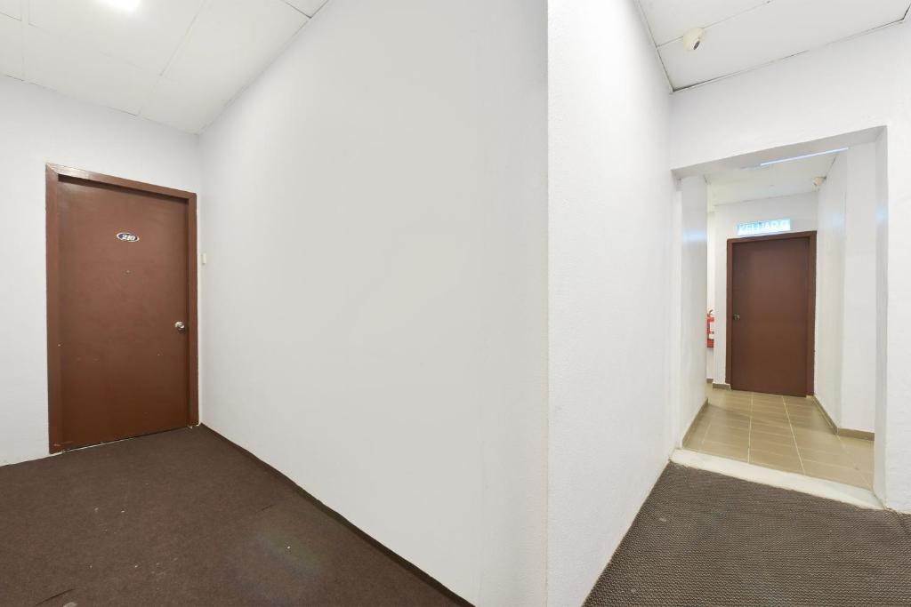 Fotografie z fotogalerie ubytování OYO 90963 Gest Inn v destinaci Kota Tinggi