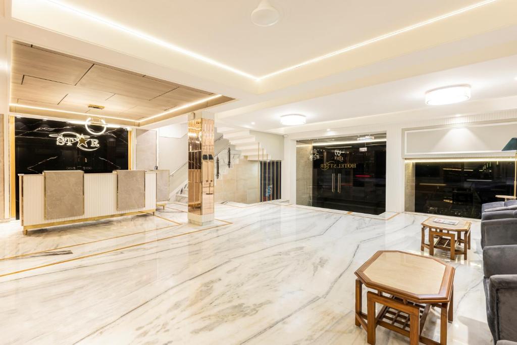 Posezení v ubytování Hotel Star By Star Group- Near Delhi Airport