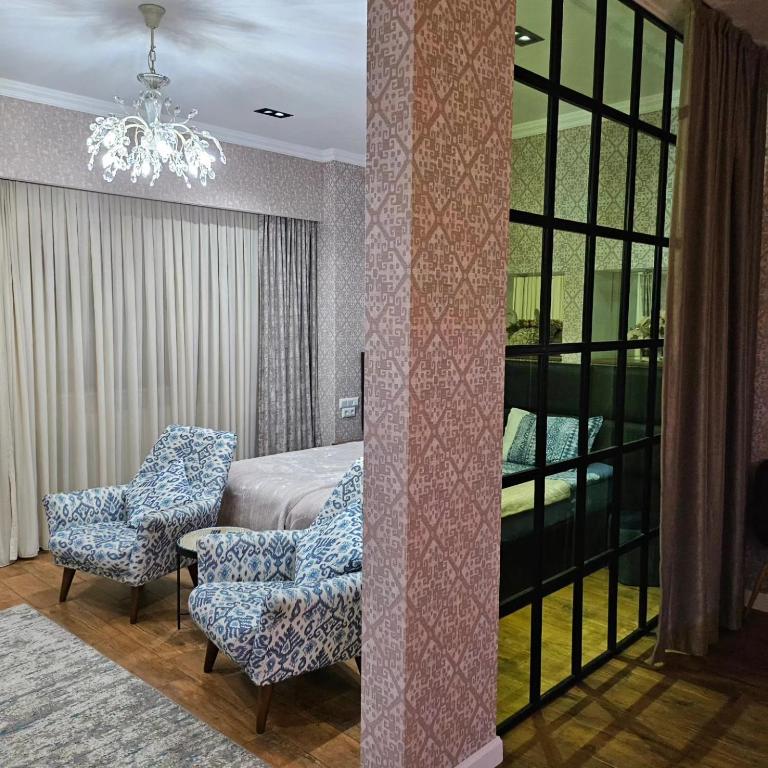 Posezení v ubytování Old Tbilisi Apartments1