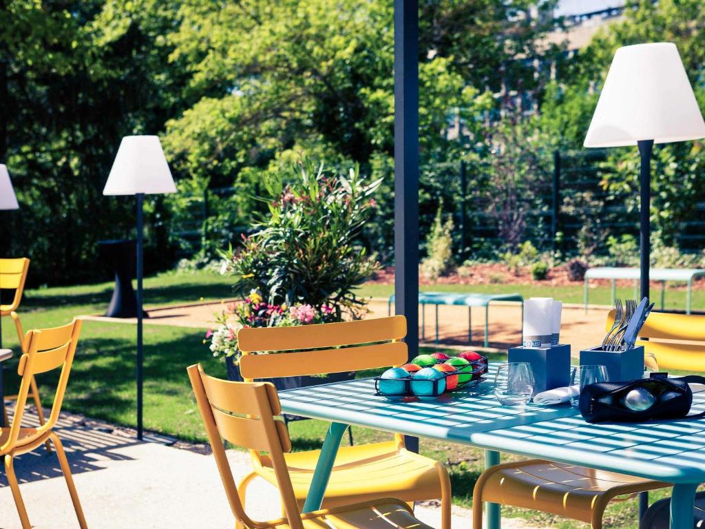 Zahrada ubytování Mercure Lyon Charbonnières