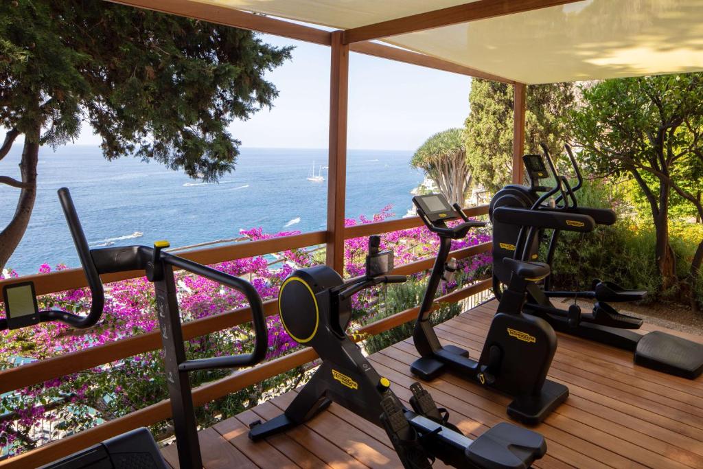 Фитнес-центр и/или тренажеры в Anantara Convento di Amalfi Grand Hotel