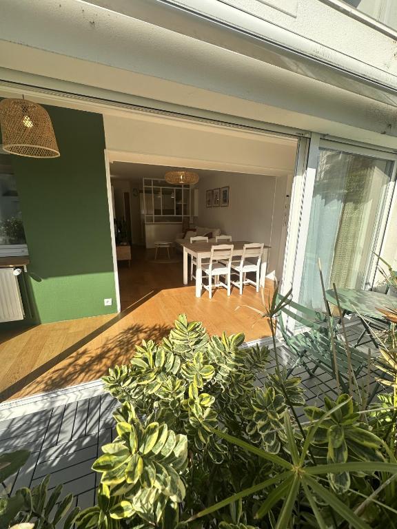 Photo de la galerie de l'établissement Le standing en centre ville pour 4 personnes, à La Rochelle