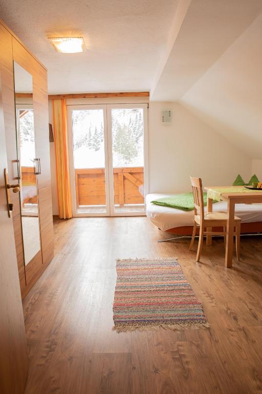 Fotografie z fotogalerie ubytování Gasthof Innerfraganterwirt ve Flattachu