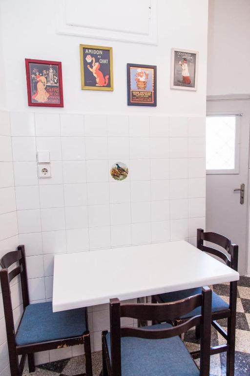 Fotografie z fotogalerie ubytování Piraeus 1 Bd Cosy Apt with Balcony v destinaci Piraeus