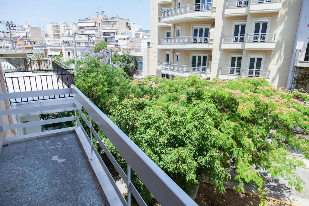 Balkón nebo terasa v ubytování Piraeus 1 Bd Cosy Apt with Balcony