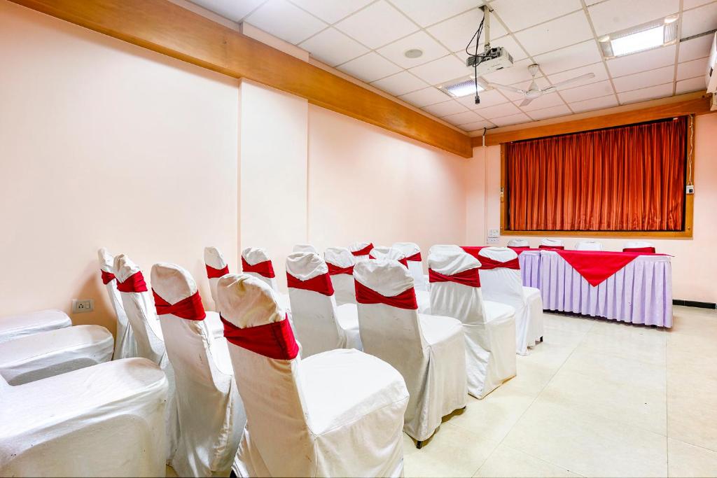 Posezení v ubytování Fabhotel Manoshanti - Nr Big Daddy Casino