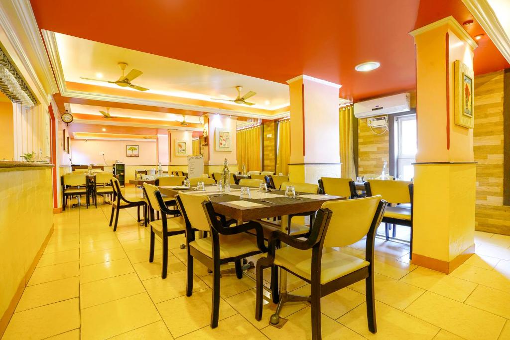 Restaurace v ubytování Fabhotel Manoshanti - Nr Big Daddy Casino