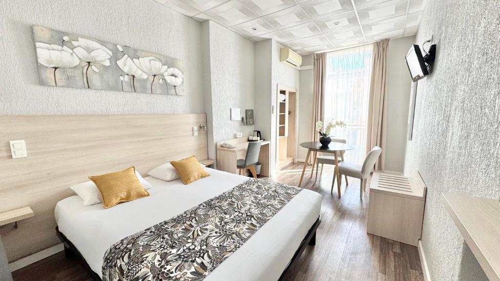 Hôtel Helvétique - Resim 9