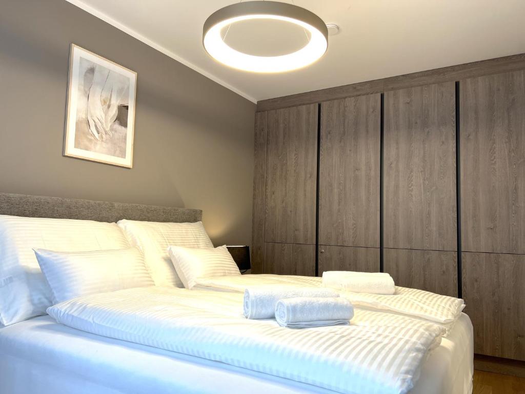 Free Parking - City Pulse Apartments at U6-Metro Vienna - 6