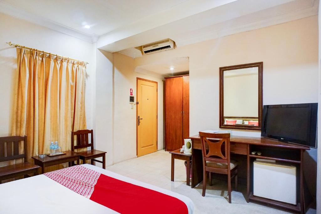 Collection O Peunayong Near Masjid Raya Baiturrahman Formerly Siwah Hotel - Deluxe Double Room