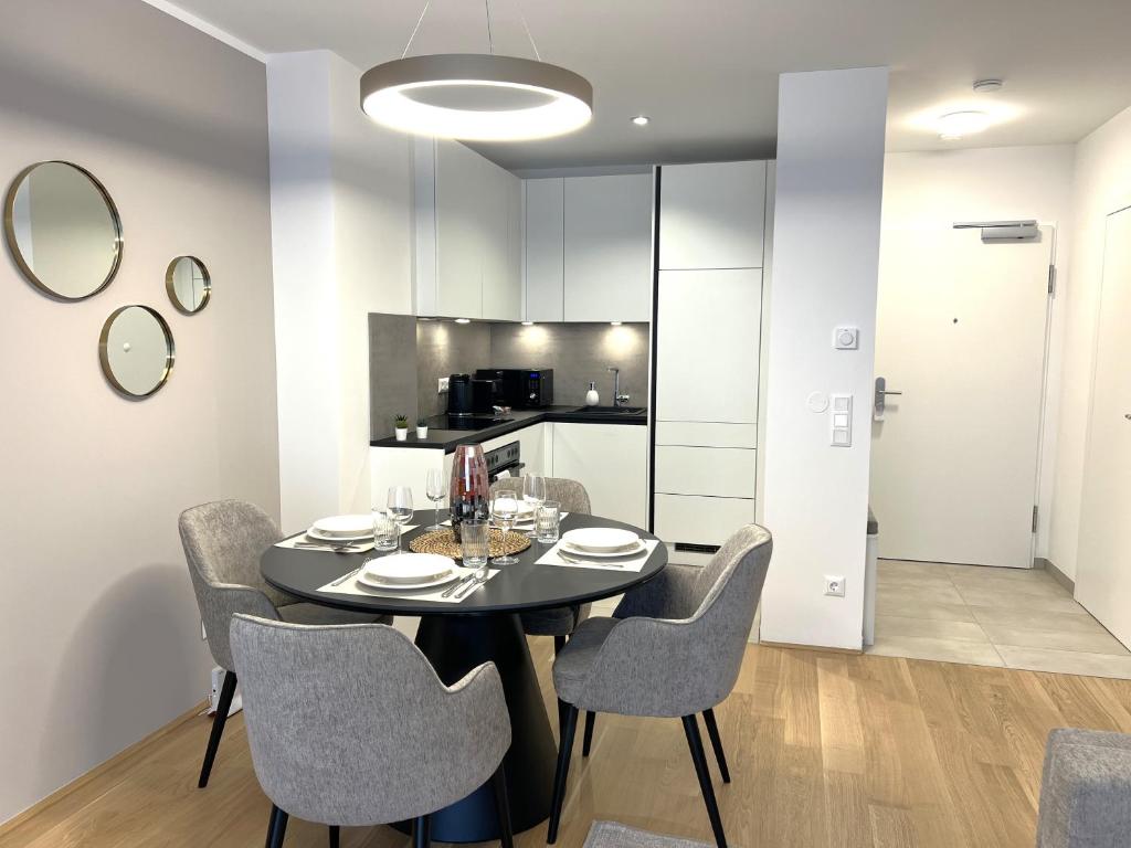 Free Parking - City Pulse Apartments at U6-Metro Vienna - 12