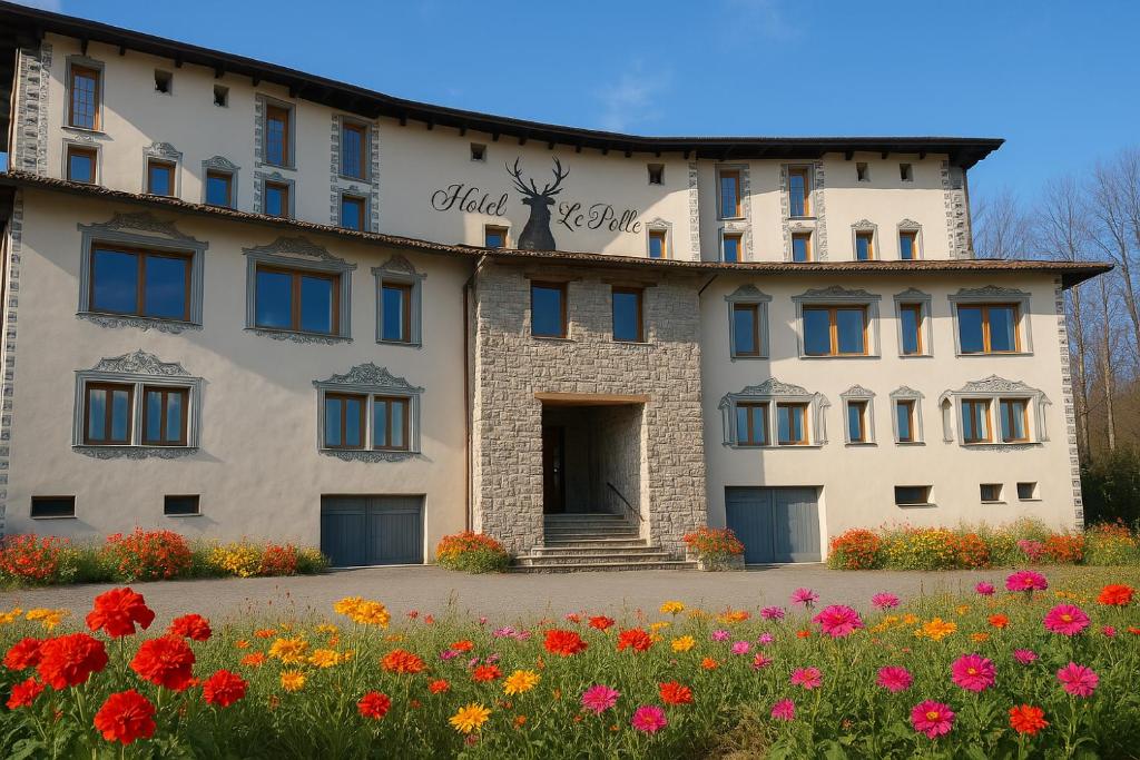 A garden outside Hotel Le Polle