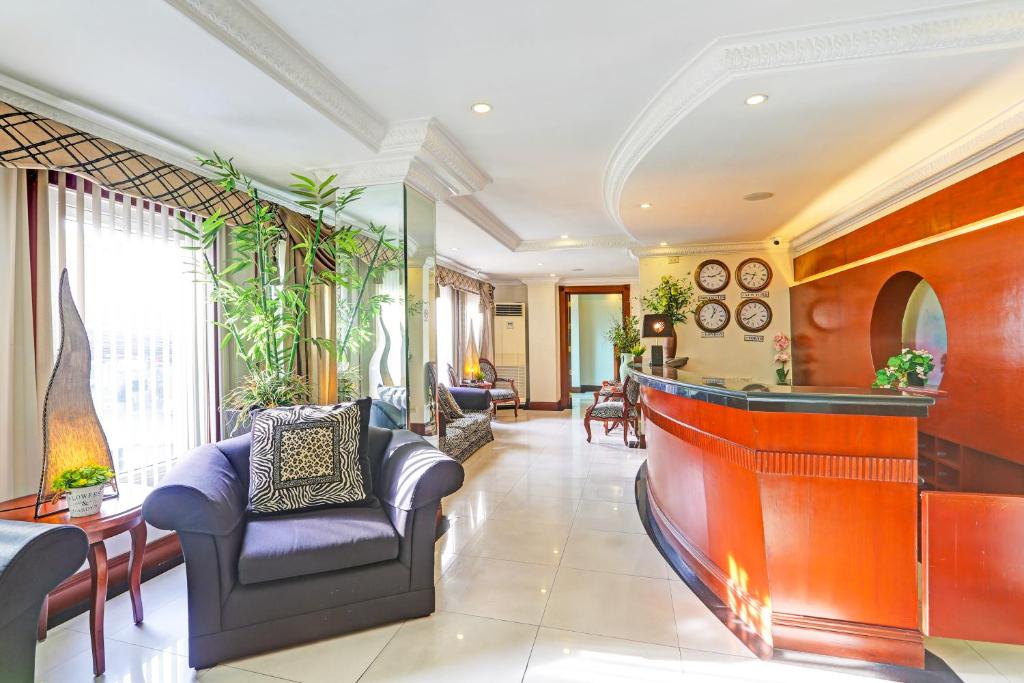 Posezení v ubytování Townhouse OAK Makati Manila Near PNR Pasay Evangelista formerly VIP Suites