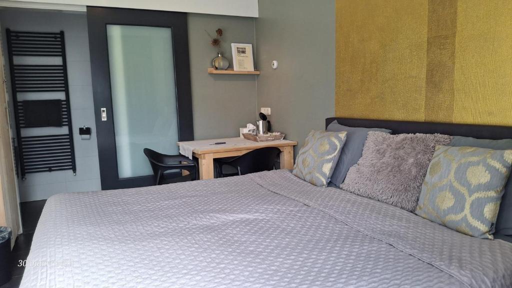 Bed & Breakfast De Schans - Double Room With Private Bathroom