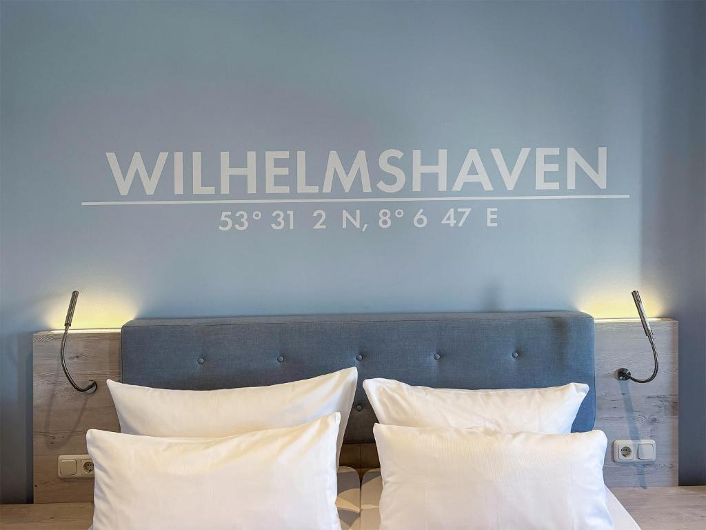 Posezení v ubytování DORMERO Hotel Wilhelmshaven