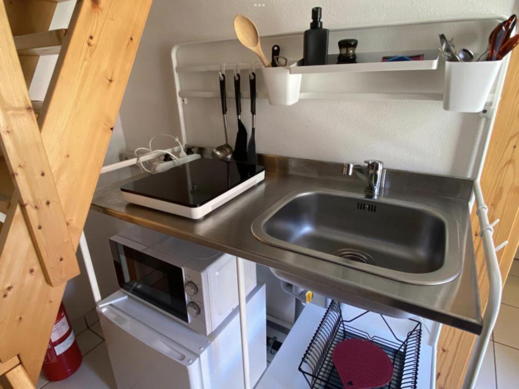 Kuchyňa alebo kuchynka v ubytovaní La Casa delle Castagne