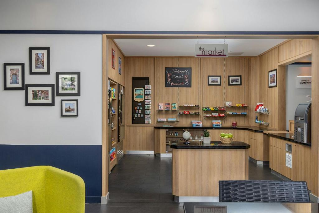 Courtyard by Marriott Toulouse Airport - Resim 33