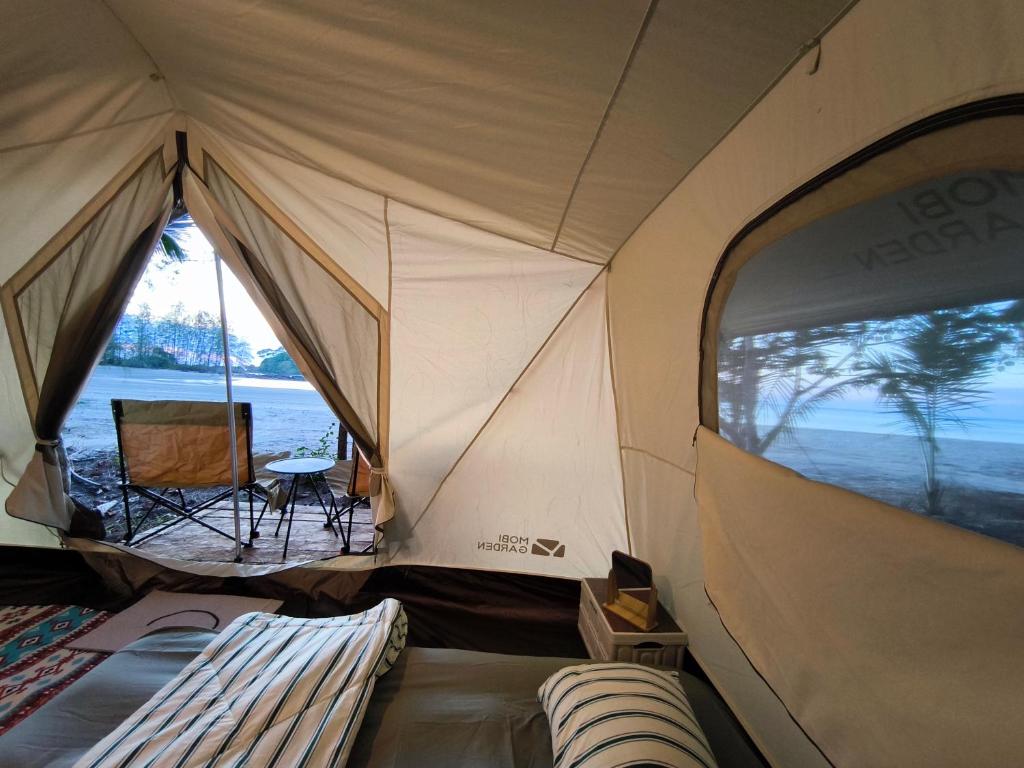 Φωτογραφία από το άλμπουμ του Seafari ECO Beach Camp and cafe food and drinks Ko Phra Thong σε Hin Kong