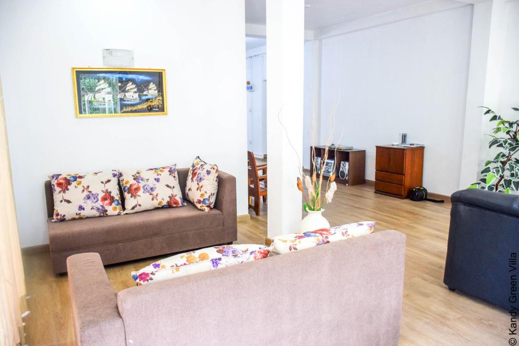 Posezení v ubytování Kandy Green Villa