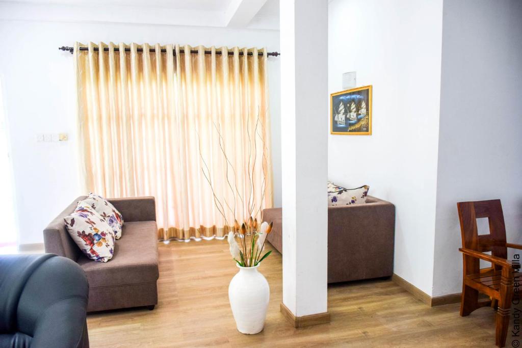 Posezení v ubytování Kandy Green Villa