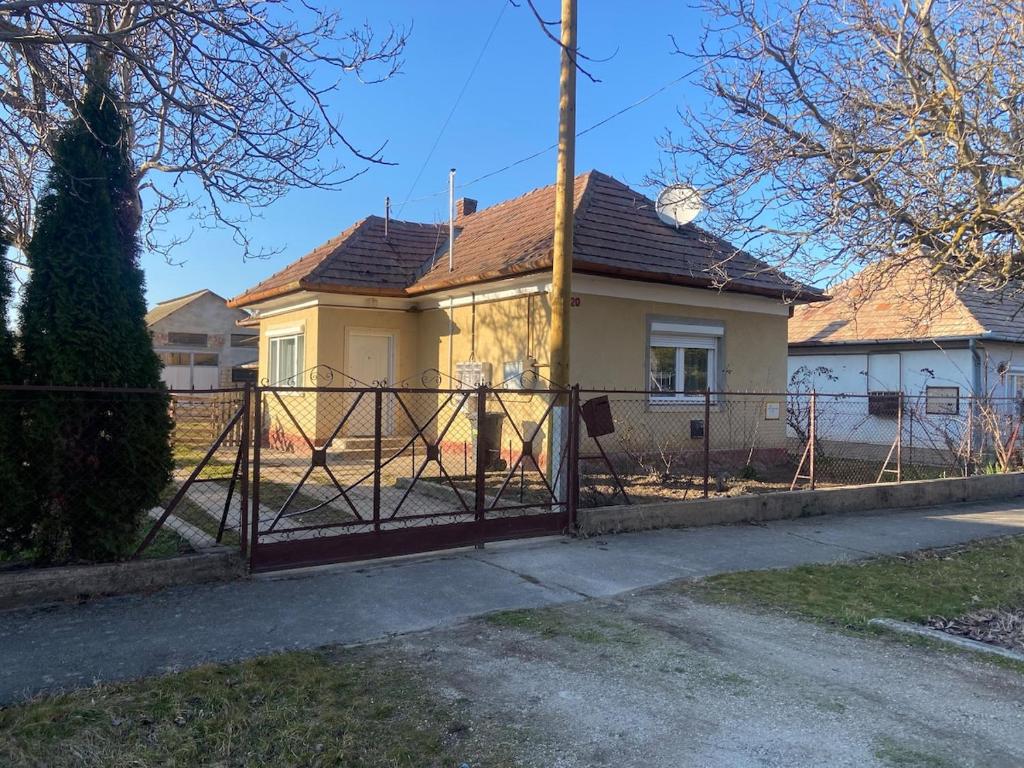 Budova, kde se prázdninový dům nachází