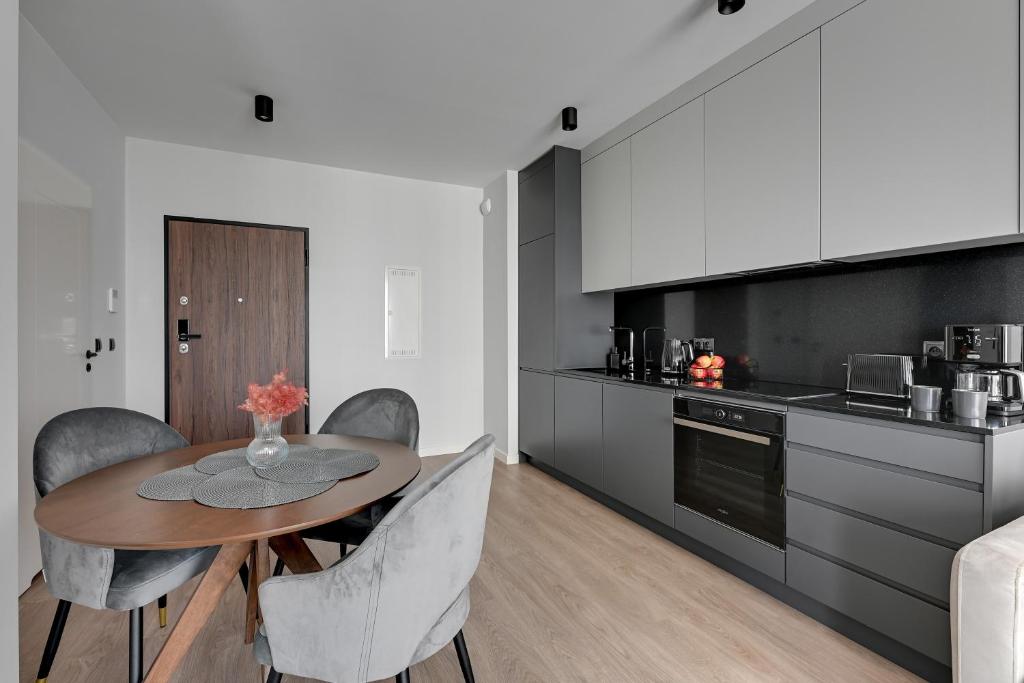 Scala City Center Apartments with Parking by Lion Apartments - 10