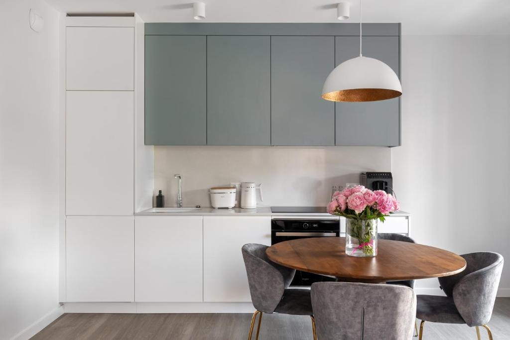 Scala City Center Apartments with Parking by Lion Apartments - 17