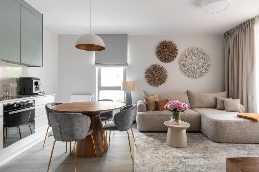 Scala City Center Apartments with Parking by Lion Apartments - 14