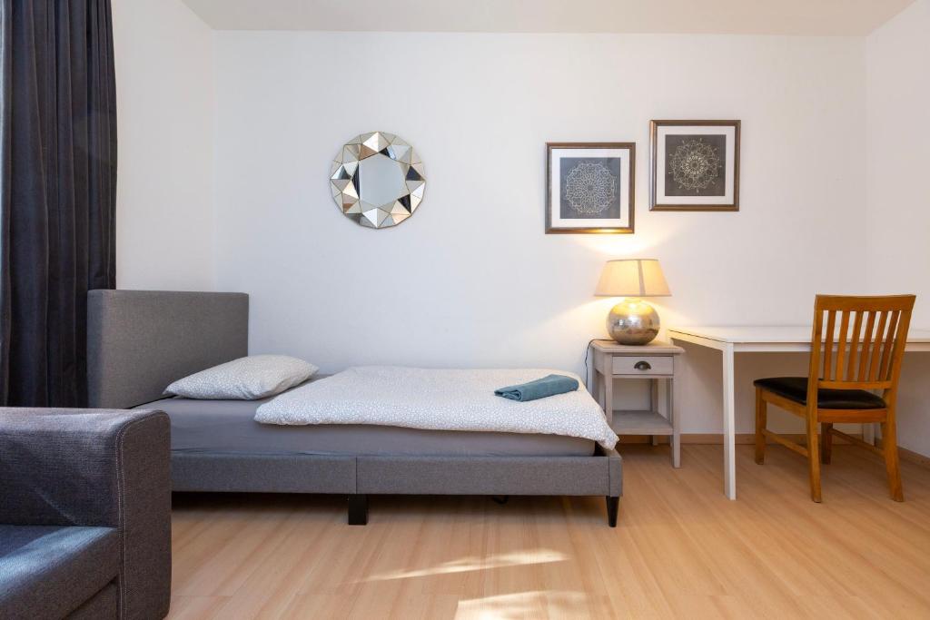 Posezení v ubytování KAYA Zurich Apartment RUBY - Downtown Deluxe 2BR Apt