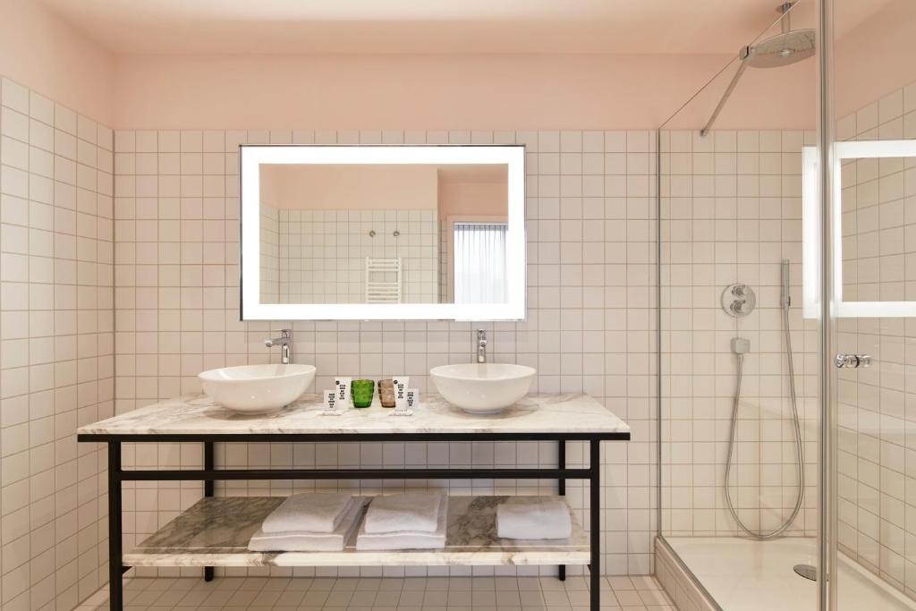 Mama Shelter Prague - Resim 39