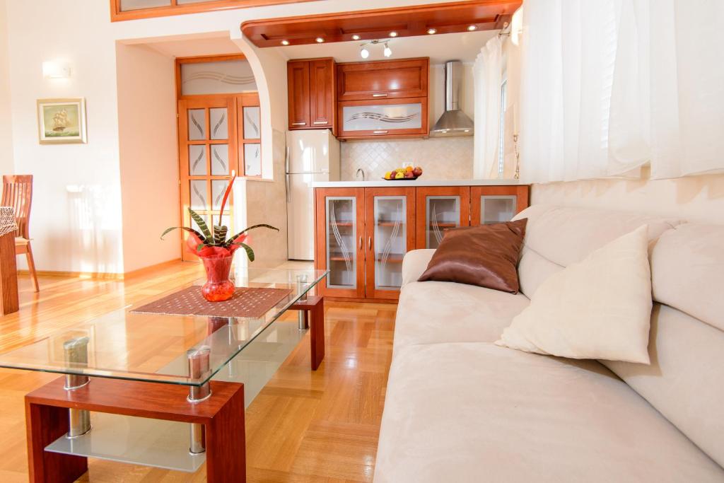 Apartment Denis - 17