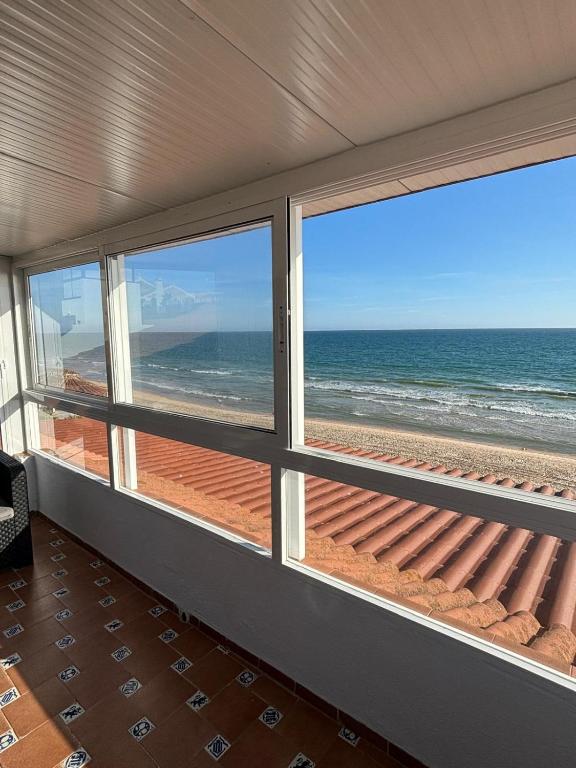 Apartamento 1 dormitorio con vistas al mar y terraza