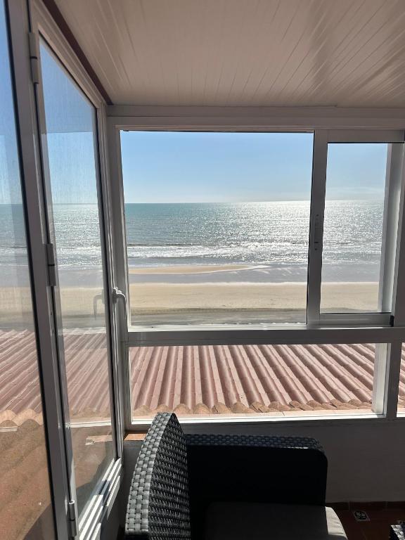 Apartamento 1 dormitorio con vistas al mar y terraza