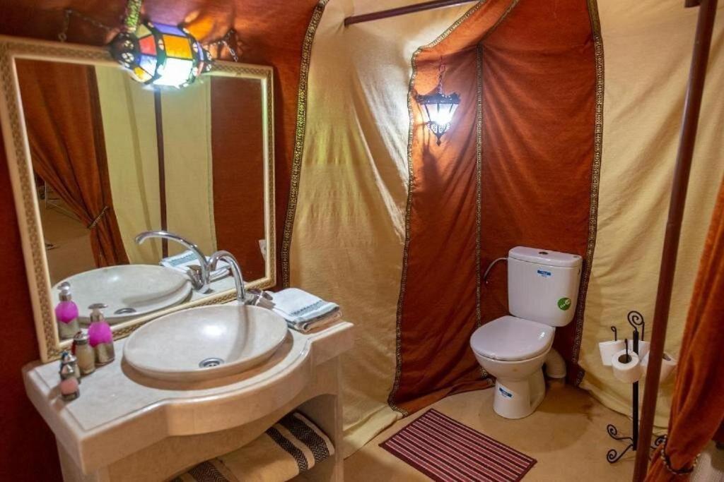 Koupelna v ubytování Sultana Merzouga camp