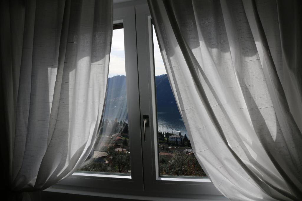 A general mountain view or a mountain view taken from the holiday home