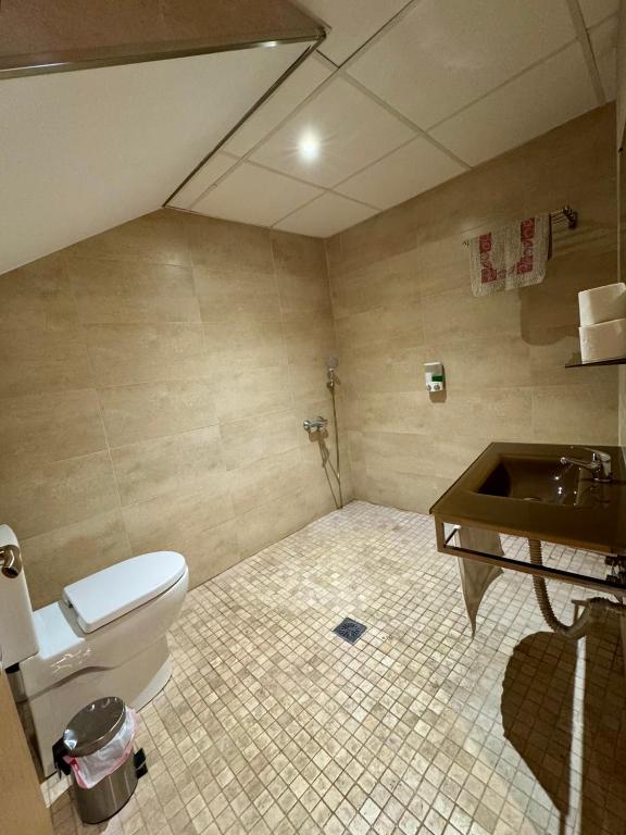 Koupelna v ubytování Alcazar Suites