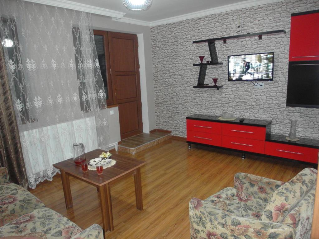 TV a/nebo společenská místnost v ubytování Villa Lazika