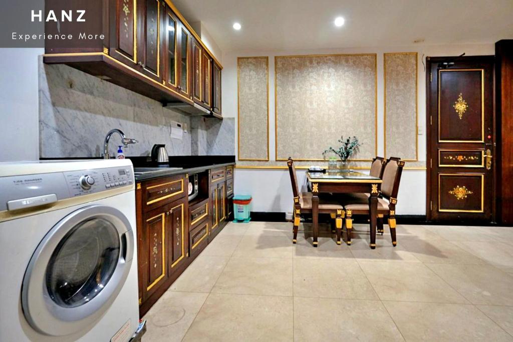 Kuchyň nebo kuchyňský kout v ubytování S79 Residences 345AB Apartment
